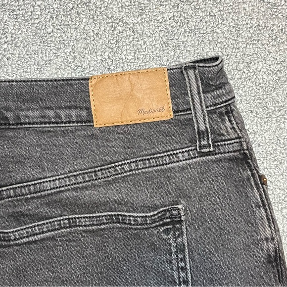 Madewell The Perfect Vintage Wide Leg Crop Jeans Size 33P Black Denim Fringe - Picture 12 of 13